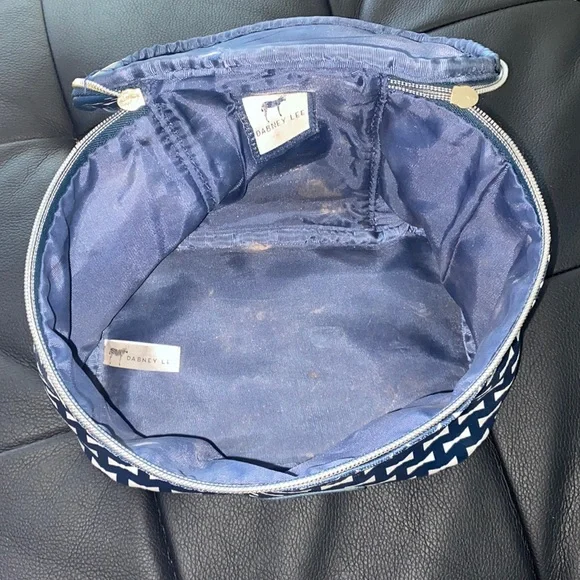 ❤️❤️ FILLED WITH MIXED BRAND NAME MAKEUP and SKINCARE Makeup Carry Case - Picture 6 of 6